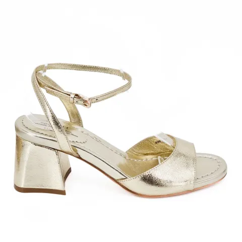 Босоножки женские