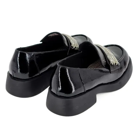 Лоферы женские