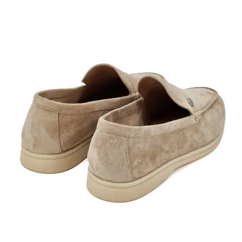 Лоферы женские