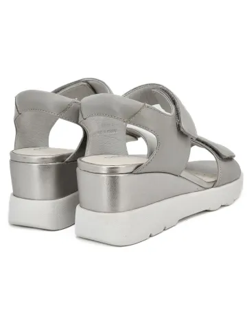 Босоножки женские