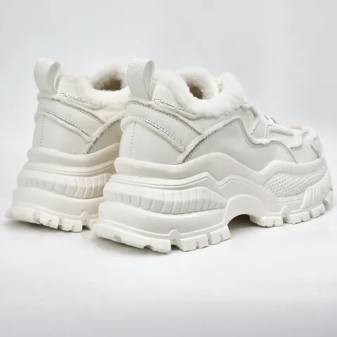 Кроссовки женские