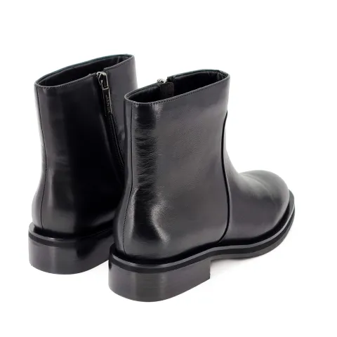 Ботинки женские