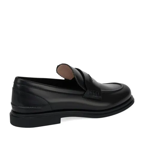 Лоферы женские