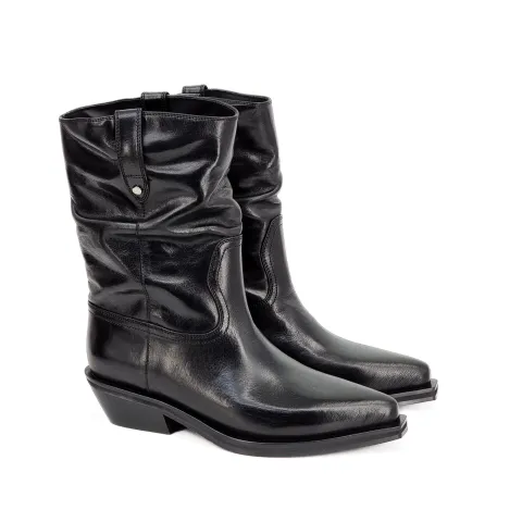 Казаки женские