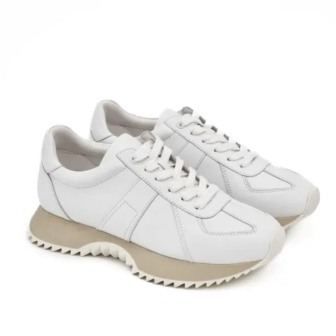 Кроссовки женские