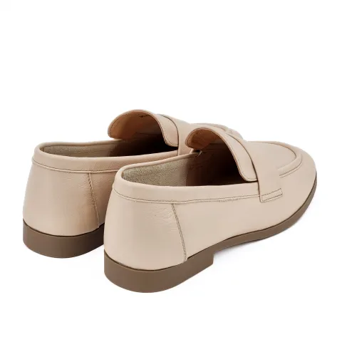 Лоферы женские