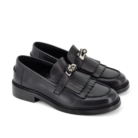 Лоферы женские