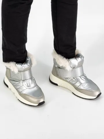 Дутики женские