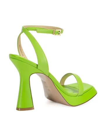 Босоножки женские