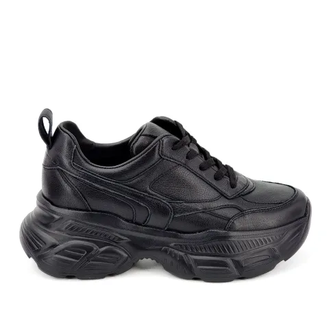 Кроссовки женские