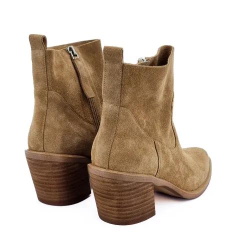 Казаки женские