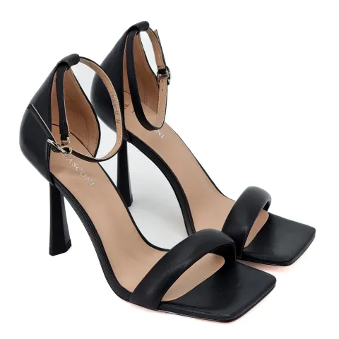 Босоножки женские