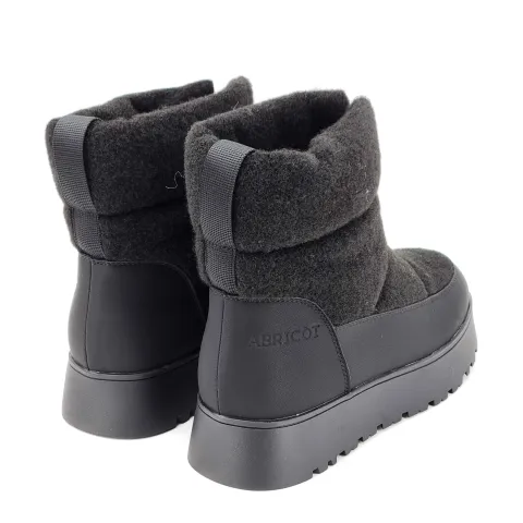 Дутики женские