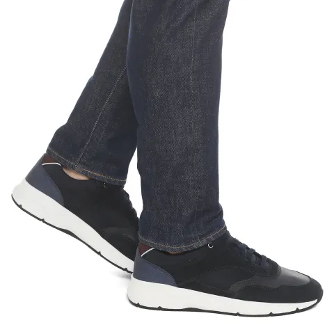 Кроссовки мужские