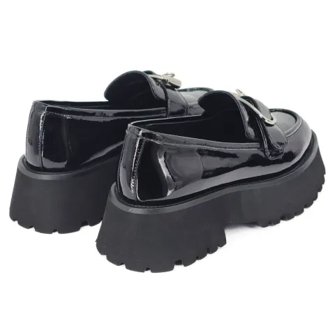 Лоферы женские