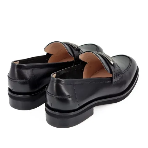 Лоферы женские