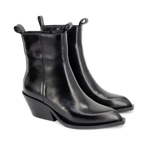 Казаки женские