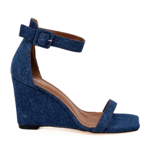 Босоножки женские