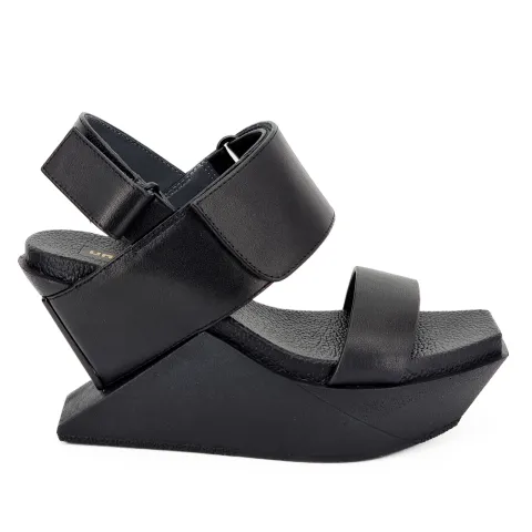 Босоножки женские