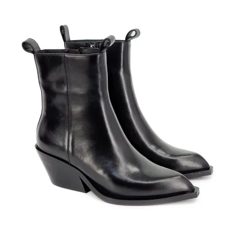 Казаки женские