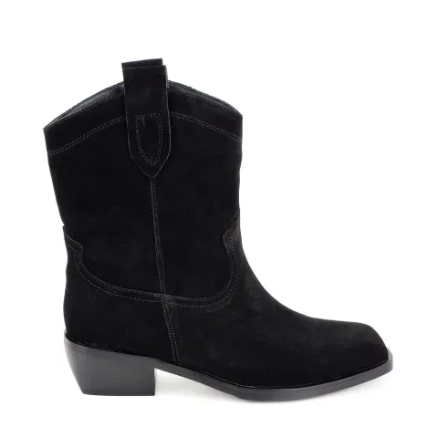 Казаки женские