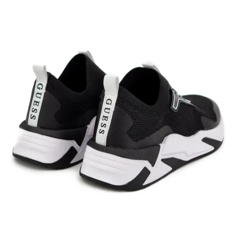 Кроссовки женские