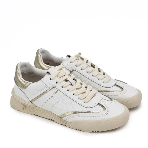 Кроссовки женские