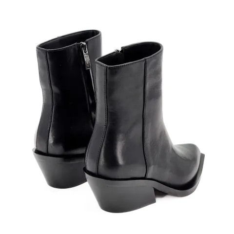 Казаки женские