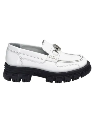 Лоферы женские