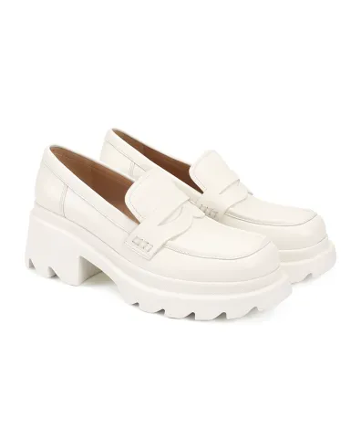 Лоферы женские