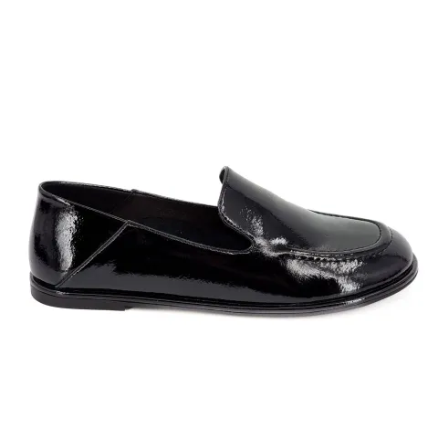 Лоферы женские