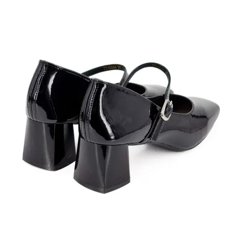 Туфли женские