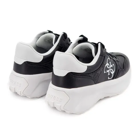 Кроссовки женские