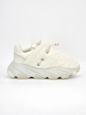 Кроссовки женские