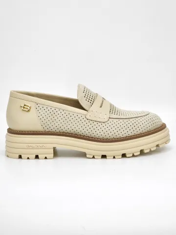 Лоферы женские