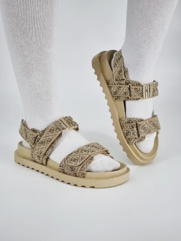 Сандалии женские