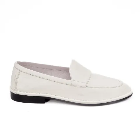 Лоферы женские