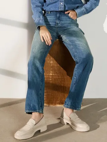 Лоферы женские