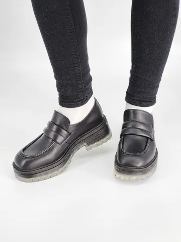 Лоферы женские