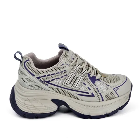 Кроссовки женские