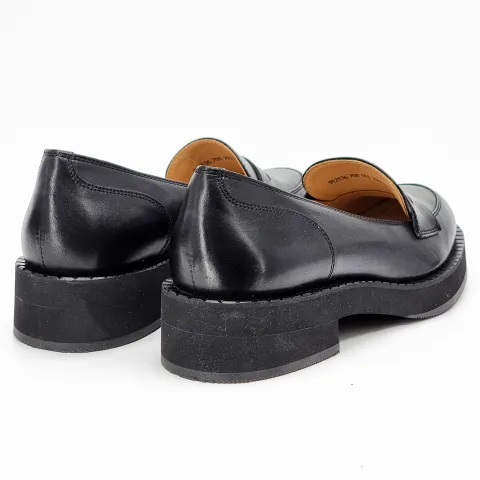 Лоферы женские