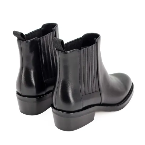 Ботинки женские