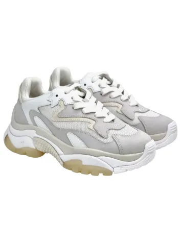 Кроссовки женские