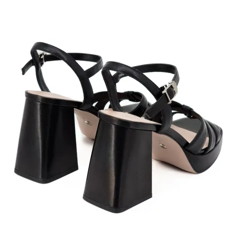 Босоножки женские