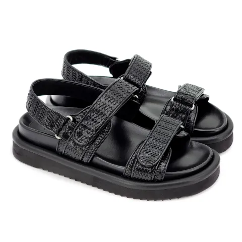 Сандалии женские