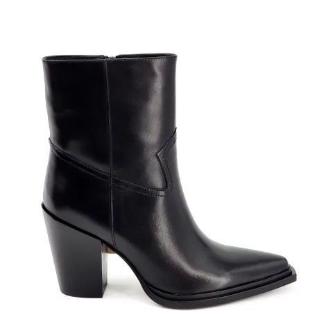 Казаки женские