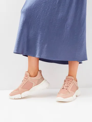 Кроссовки женские