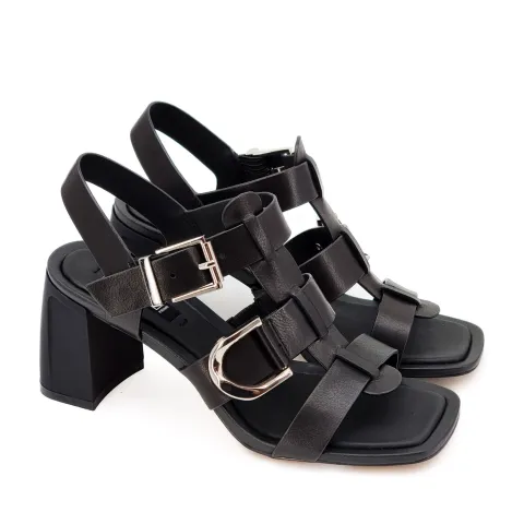 Босоножки женские