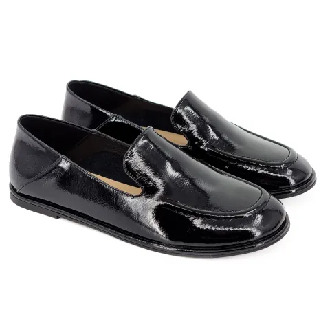 Лоферы женские