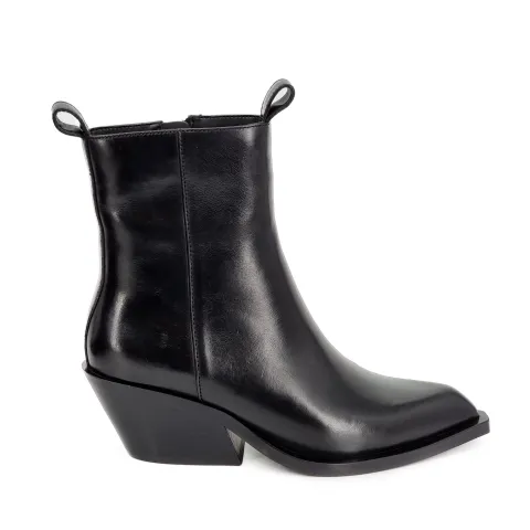 Казаки женские